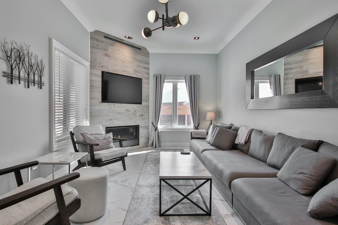 Courtier immobilier à Pointe-Saint-Charles, Montréal - photo 2